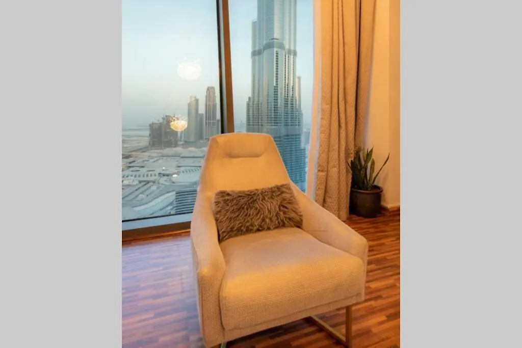 First Class 2Br With Full Burj Khalifa And Fountain View Apartment Dubai